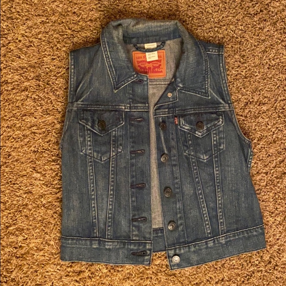 Never Worn Levi’s Jean Vest
